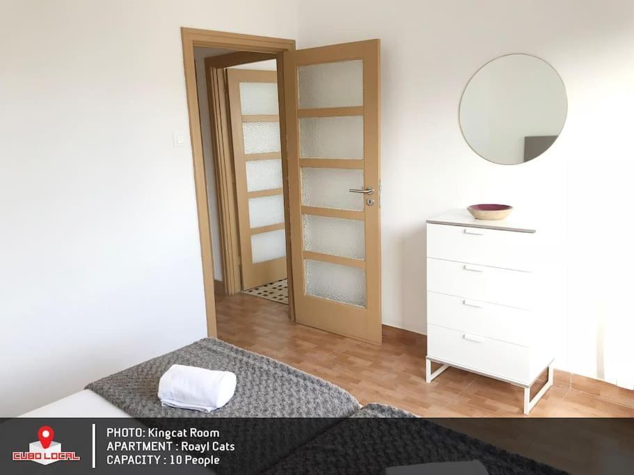 Royal Cats Apartment Porto Luaran gambar